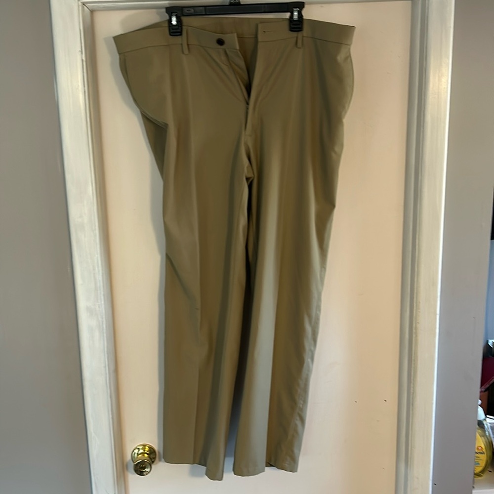 Haggar khakis 40/32